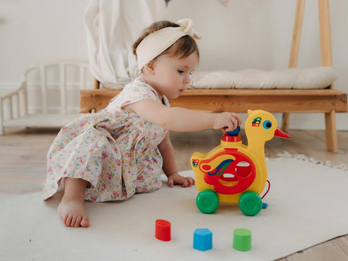 Comment aider bébé à marcher : nos 6 astuces