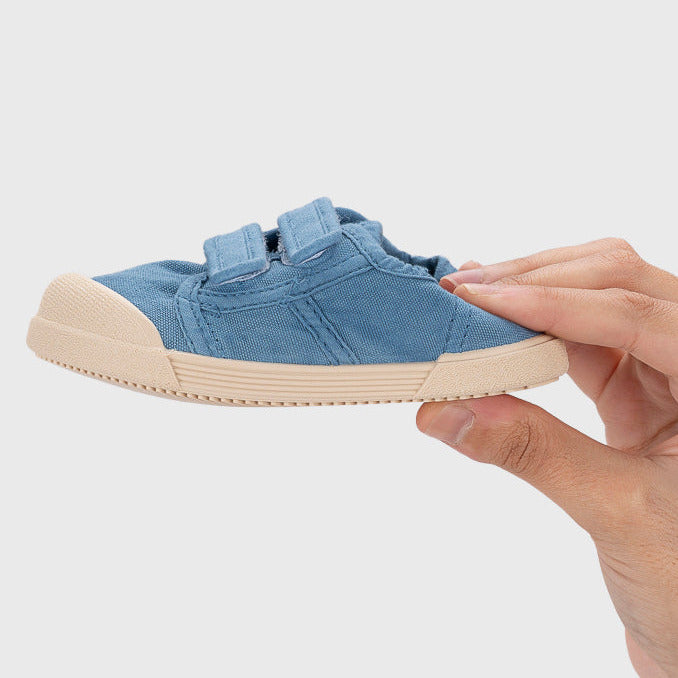 Igor Lona V. Jeans