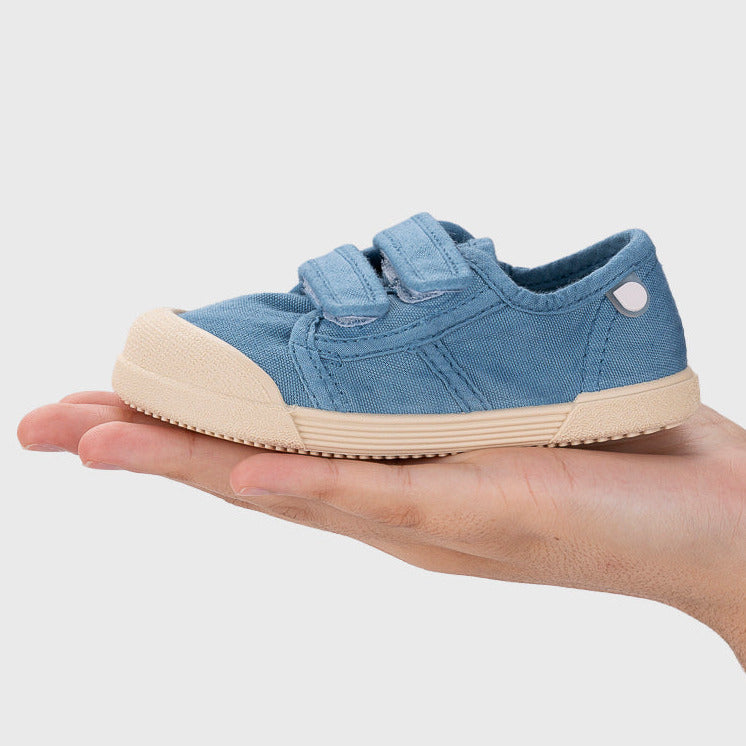 Igor Lona V. Jeans