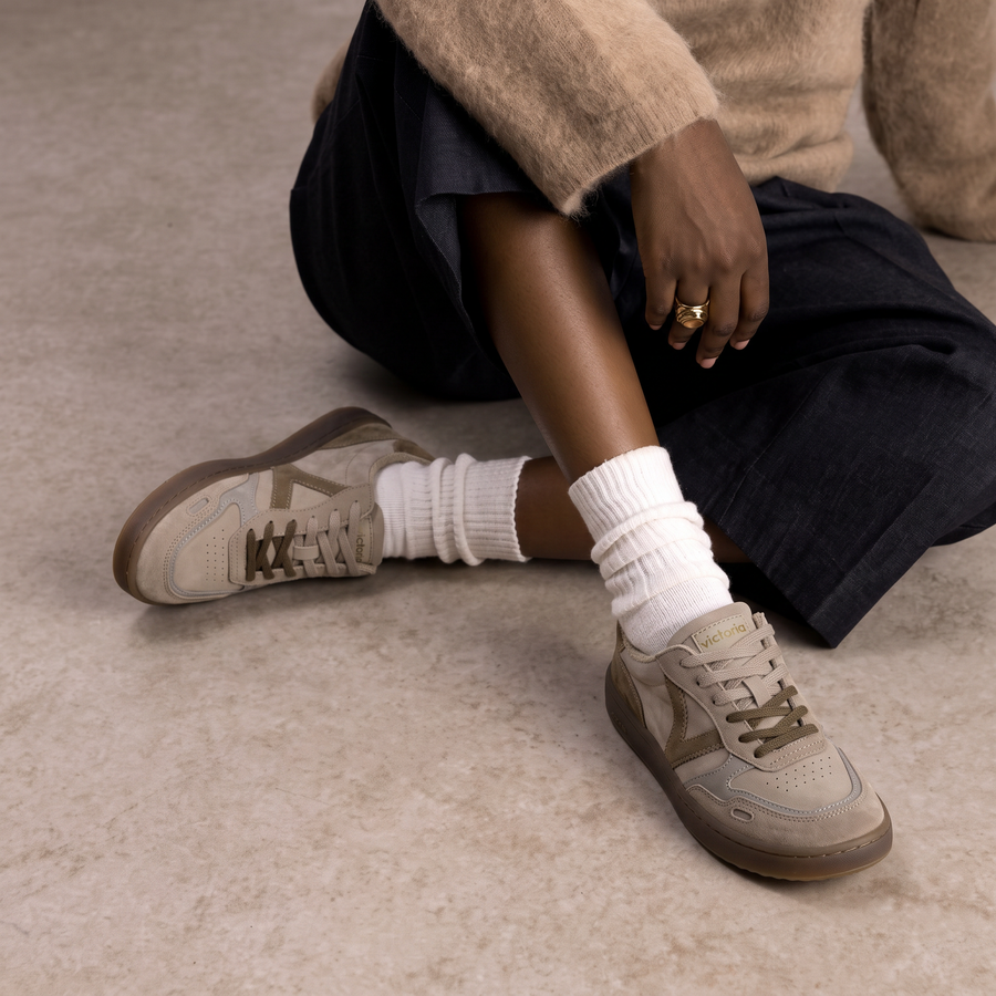 Victoria Barefoot Duna Adulte Serraje Beige