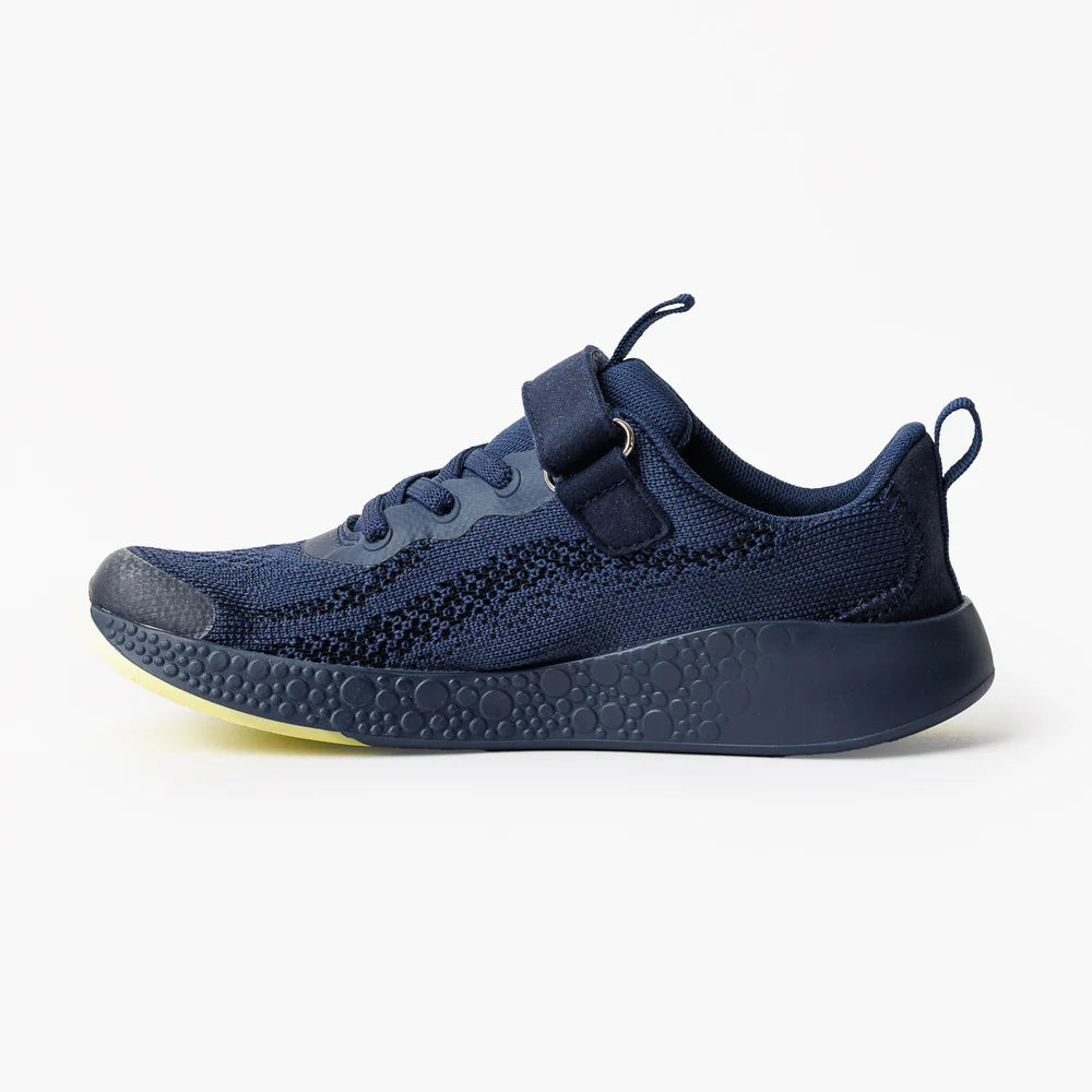 Naw Ehuna Fly II Midnight Sail