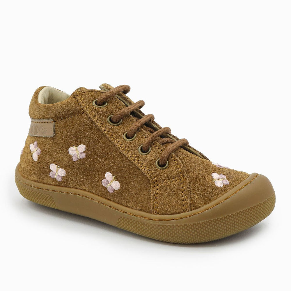 Naturino Barefoot Kommy con cremallera, mariposas, ante marrón
