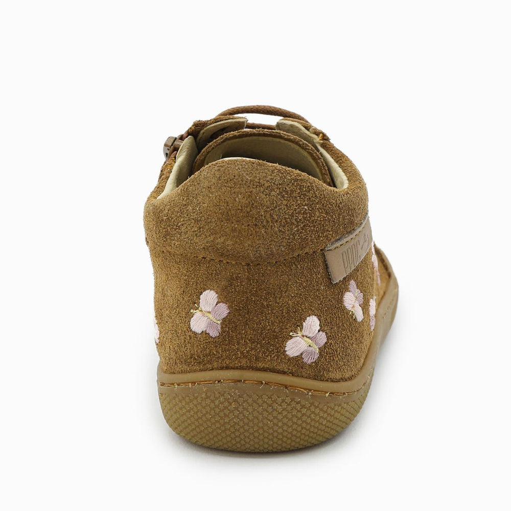 Naturino Barefoot Kommy con cremallera, mariposas, ante marrón